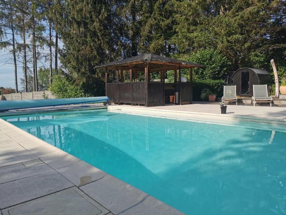 Le Spa Du Cabanon: Cabanon De Luxe Avec Spa Entierement Privatif Aye Exteriér fotografie